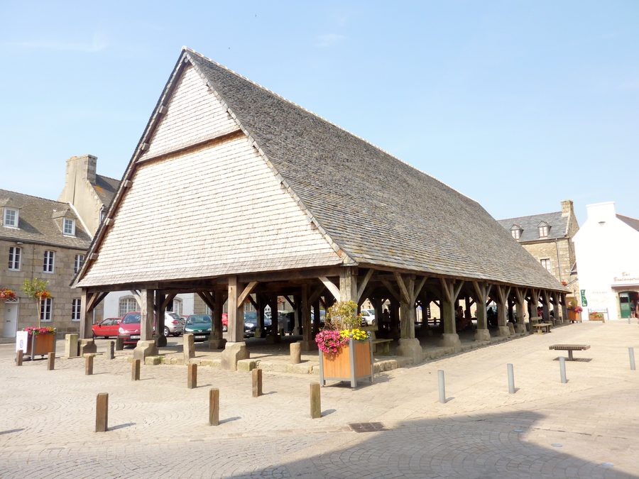 Les halles de Plouescat (XVIe siècle)