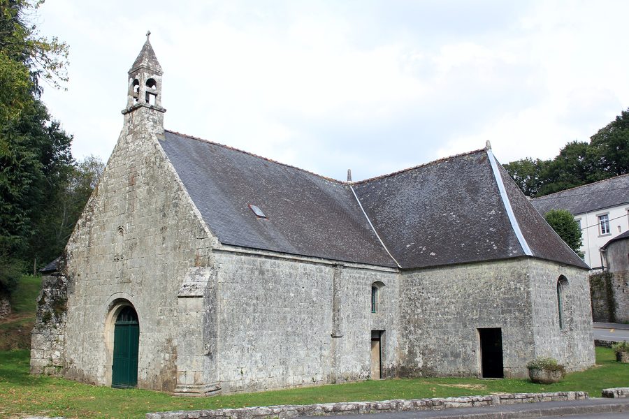 Chapelle Sainte-Hélène in Bubry, eine bretonische Kapelle im ländlichen Morbihan