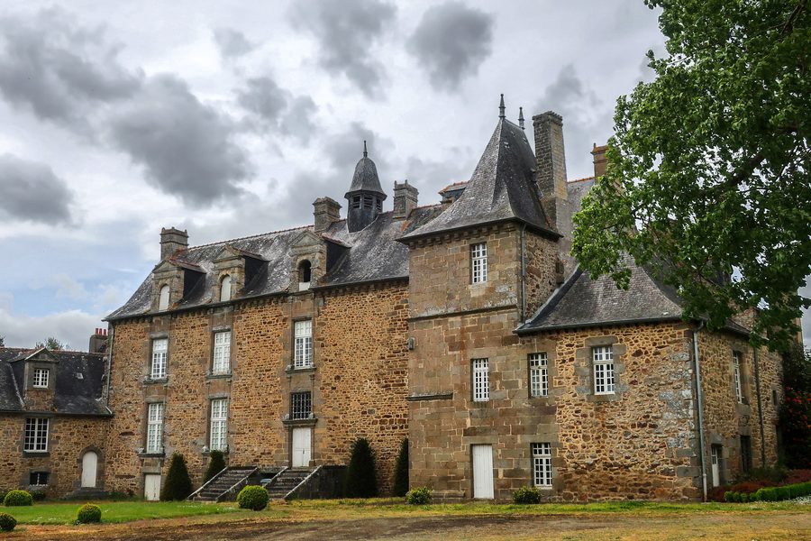 Historisches Château du Logis in La Chapelle-aux-Filtzméens