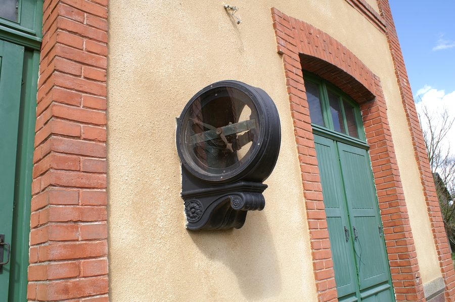Bahnhofsgebäude von Gaël im Département Ille-et-Vilaine