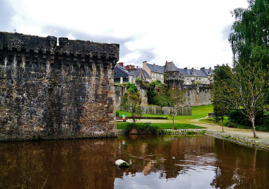 Außenansicht des Château de Fougères in Fougères, Bretagne