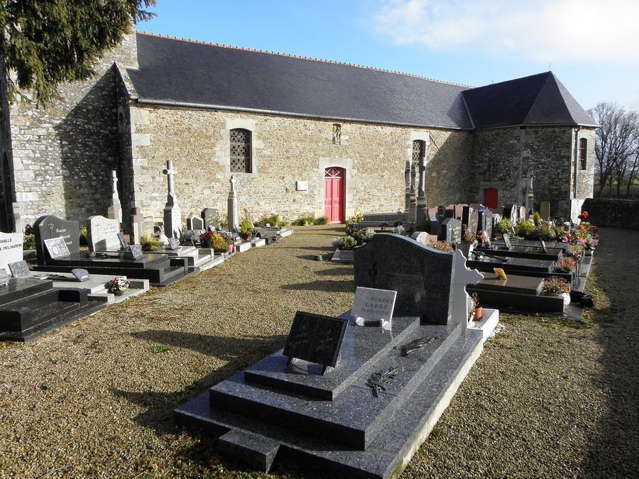 Außenansicht der Église Saint-Méloir in Saint-Méloir-des-Bois