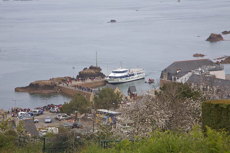 Ansicht von Ploubazlanec in der Bretagne