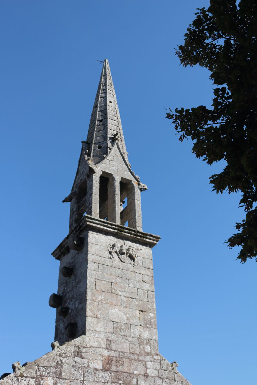 Le clocher de la chapelle Notre-Dame de Locmaria-an-Hent à Saint-Yvi