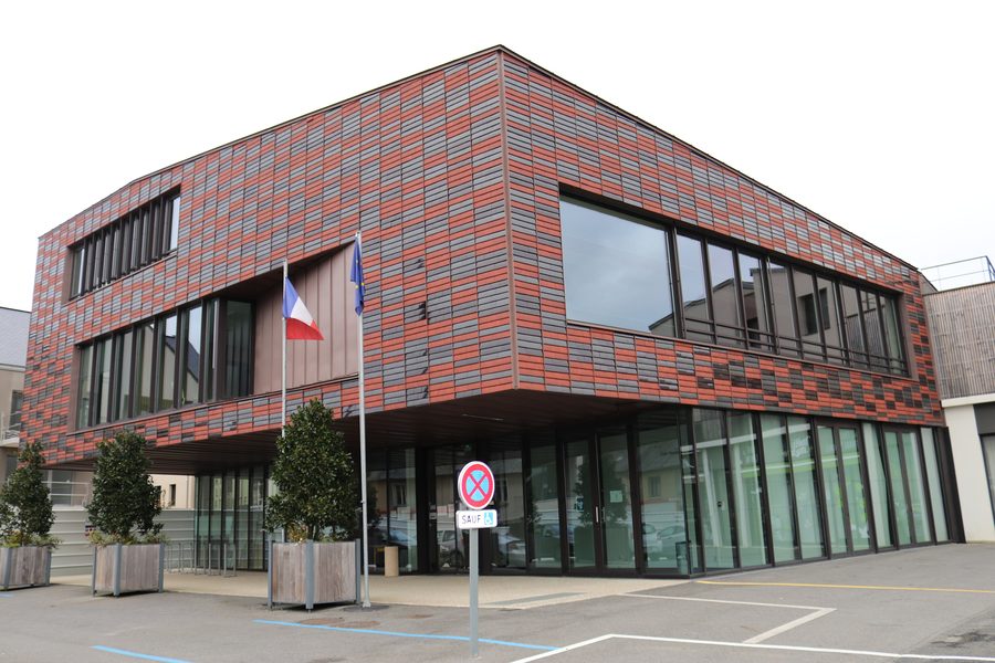 Mairie von Saint-Gilles im Département Ille-et-Vilaine