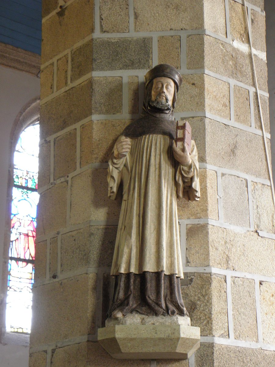Statue de Saint-Hervé à l'intérieur de l'église Saint-Hervé de Lanhouarneau