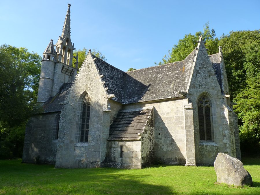 Chapelle Saint-Nicolas de Plufur, chapelle du XVe siècle entre Plufur et Trémel