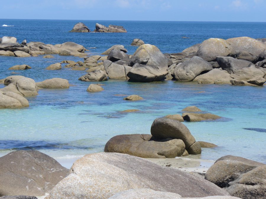 Leuchtturm von Pontusval an der Küste der Côte des Légendes bei Brignogan-Plages