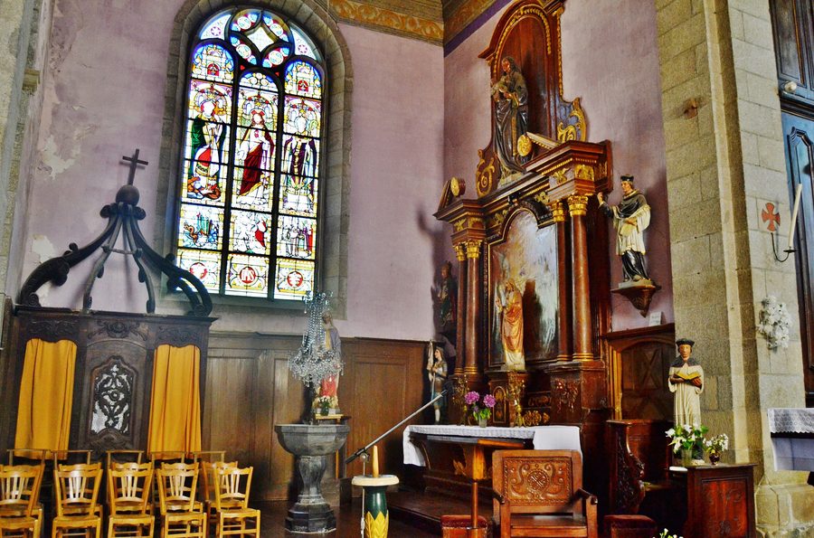 Église Sainte-Pompée à Langoat, Bretagne