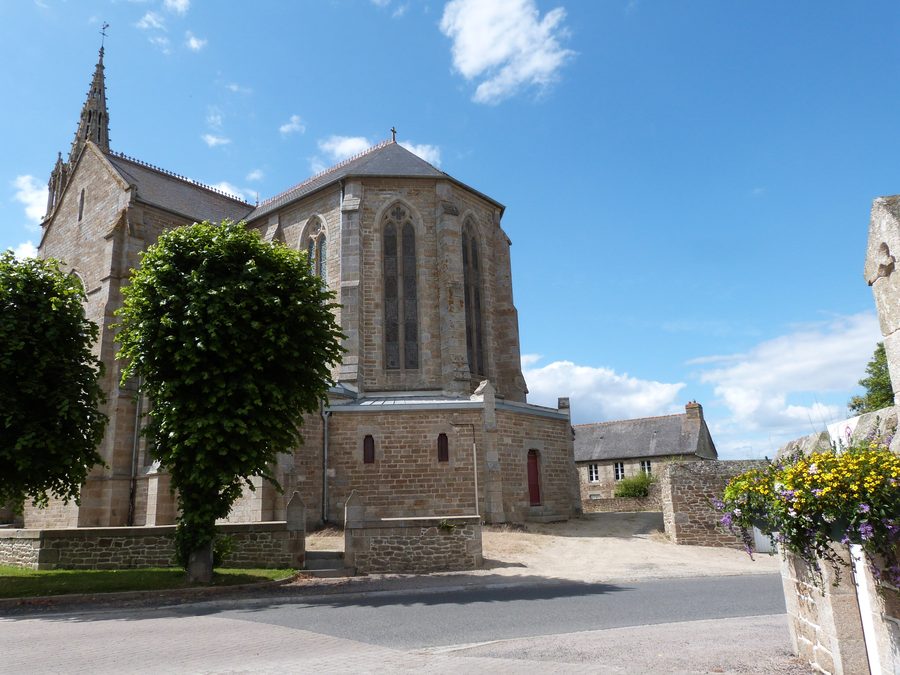 Chevet de l'église Notre-Dame de Bréhand