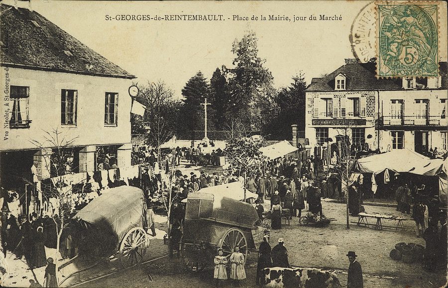 Saint-Georges-de-Reintembault un jour de marché au début du XXe siècle